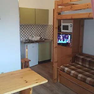 studio-champerouze-127.hotels-rhonealpes.com/