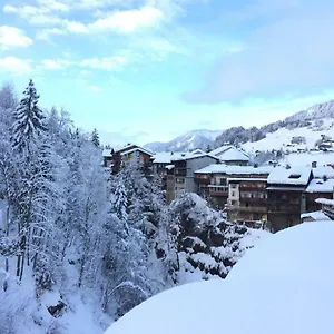 les-portes-du-mont-blanc.hotels-rhonealpes.com/